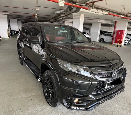 Gebraucht Mitsubishi Montero Sport Signature Edition  in Ras al-Chaima